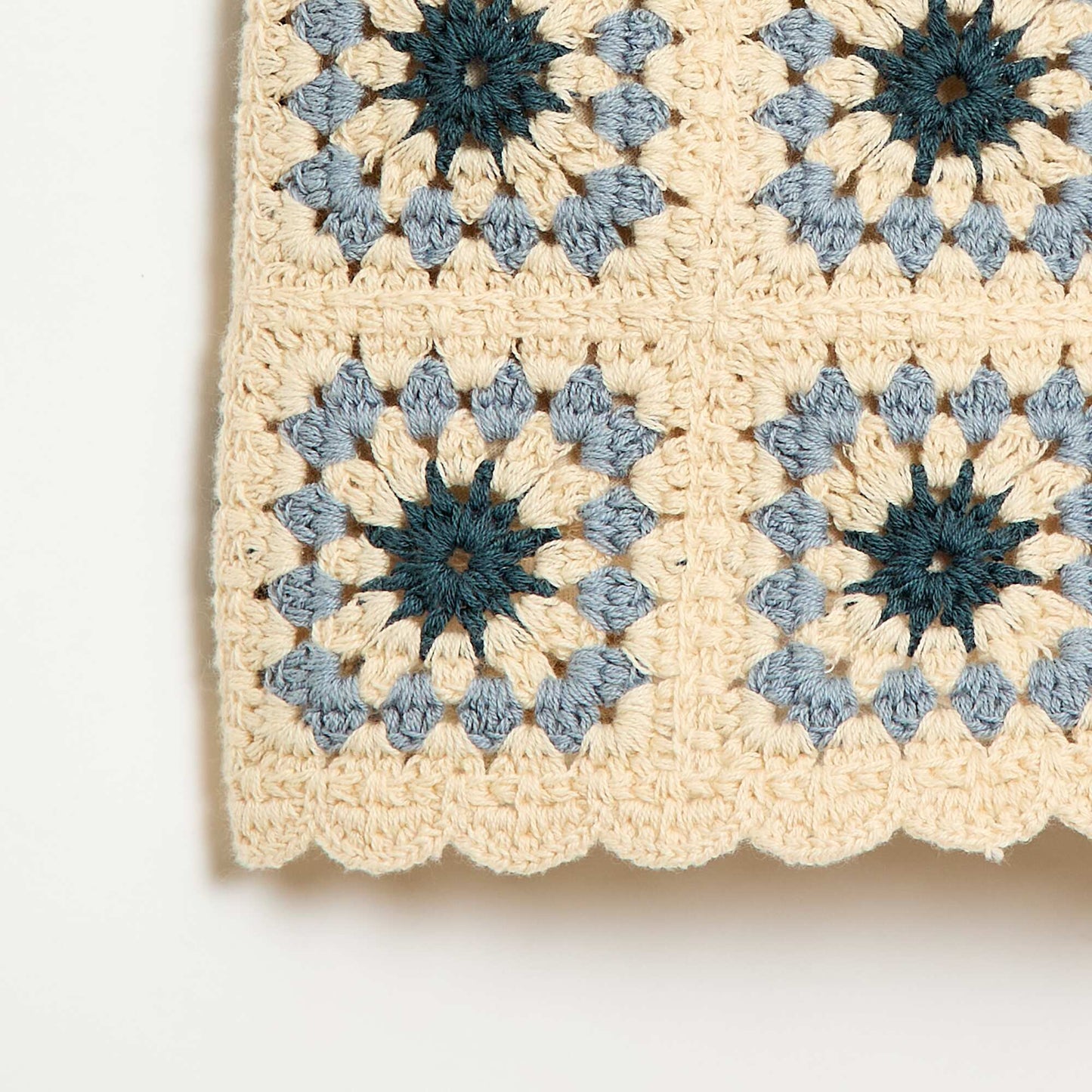Short en crochet avec motif BEIGE