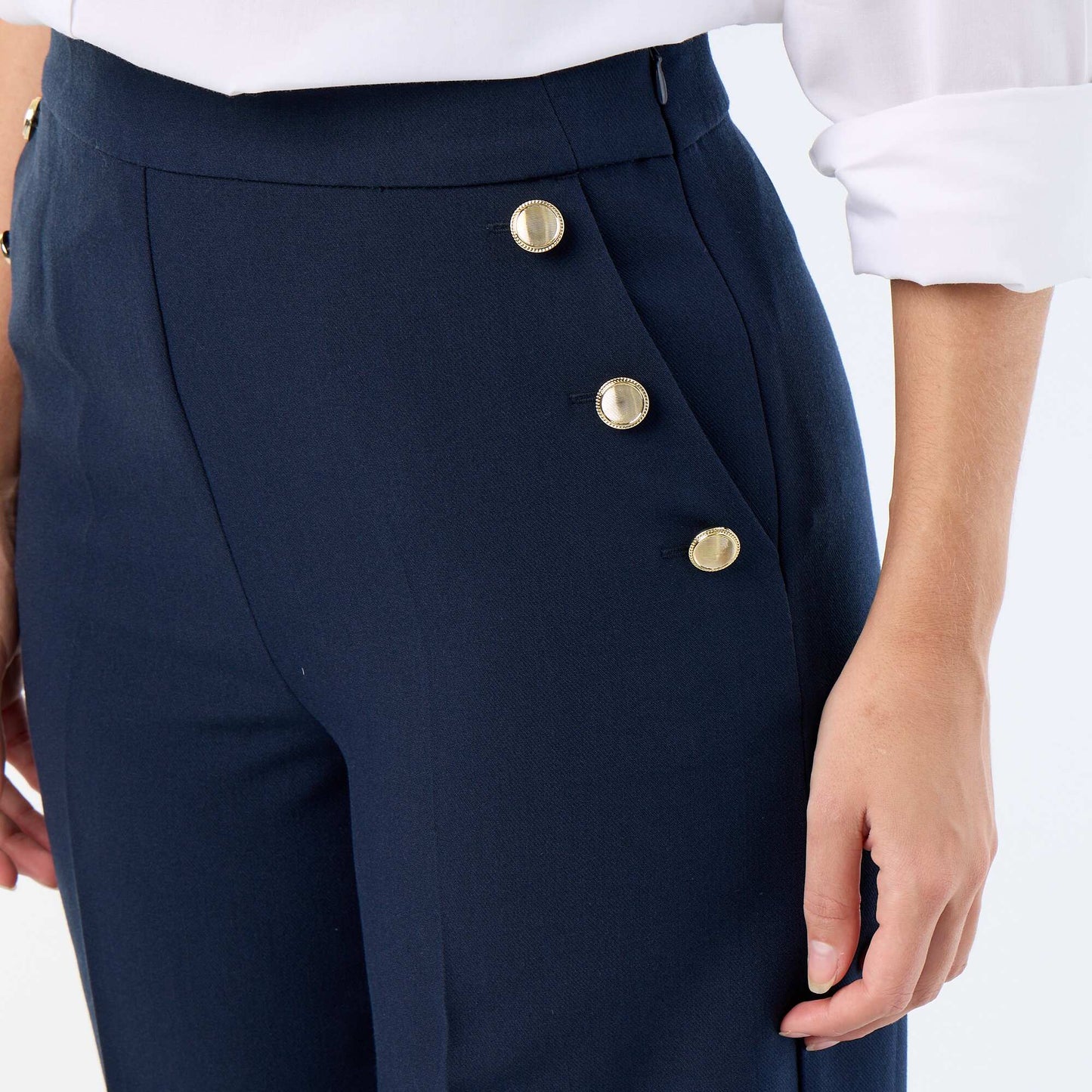 Pantalon large avec boutons dorés fantaisies sur les poches BLEU