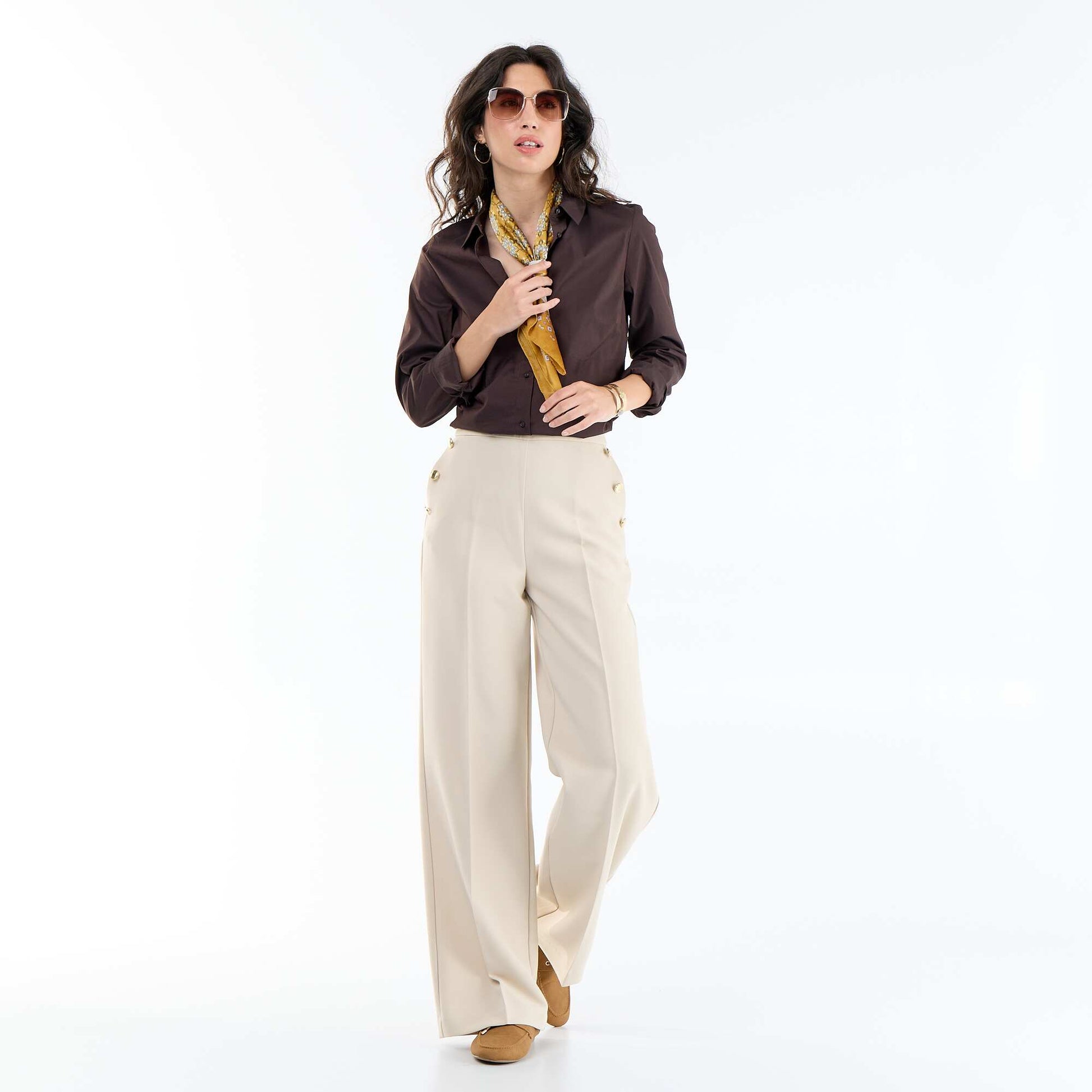 Pantalon large avec boutons dorés fantaisies sur les poches GRIS
