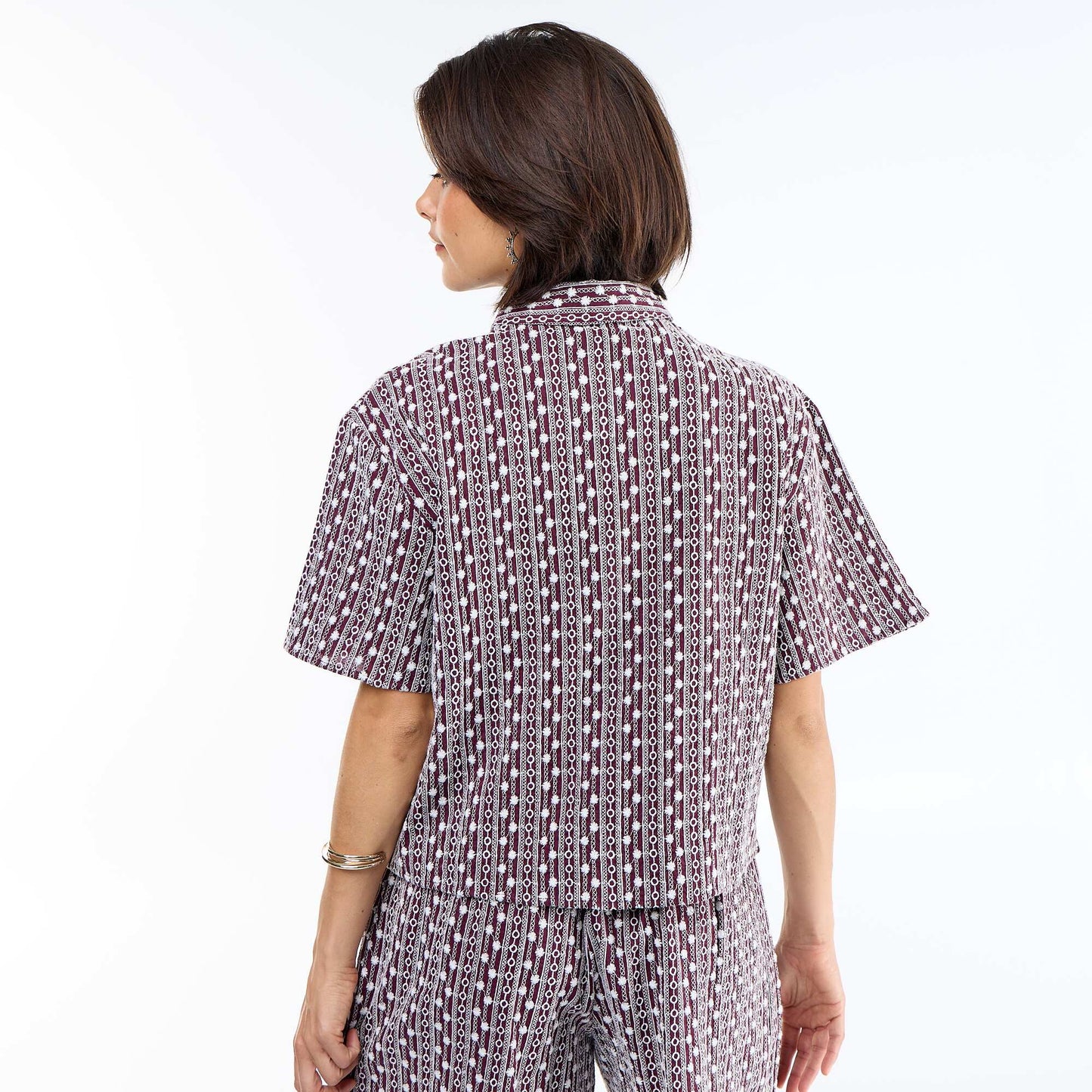 Chemise à manches courtes avec broderies ROSE