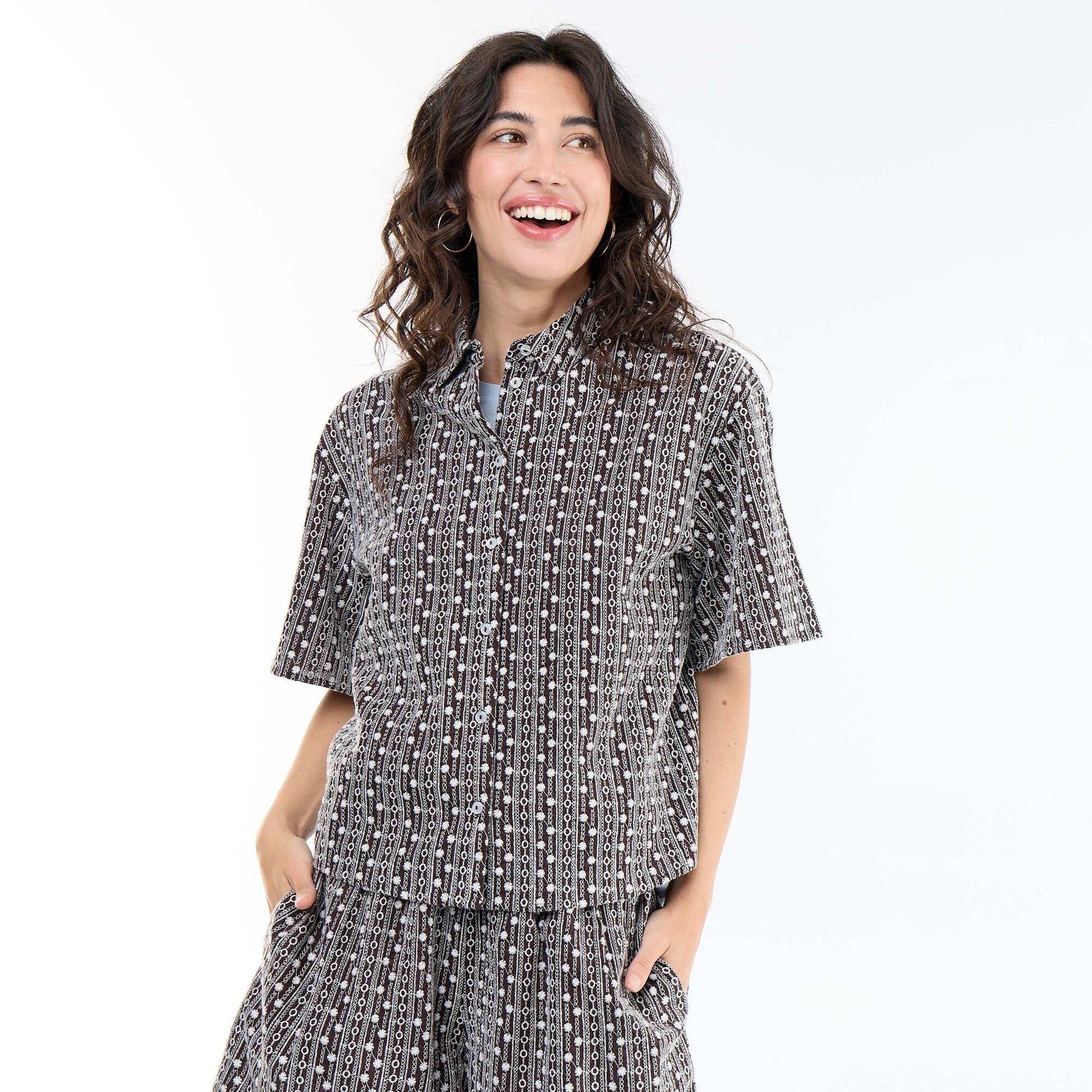 Chemise à manches courtes avec broderies MARRON