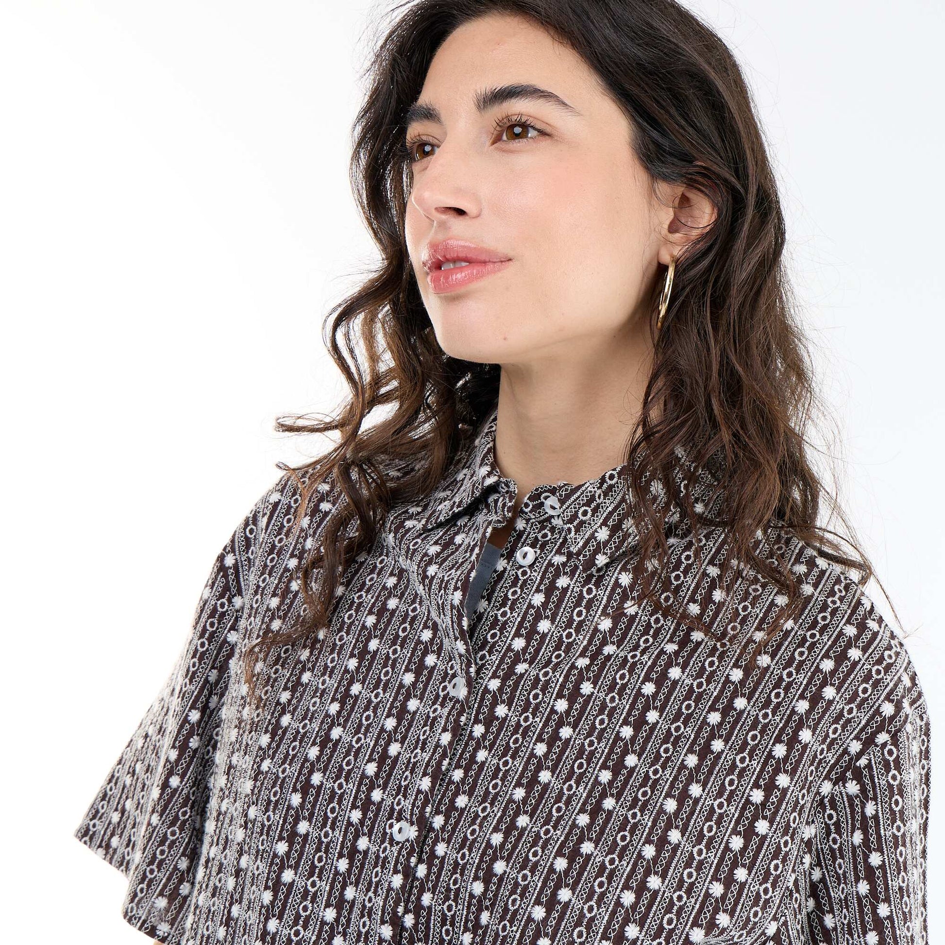 Chemise à manches courtes avec broderies MARRON