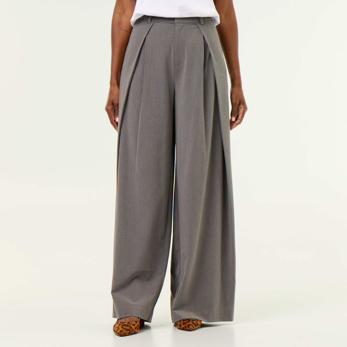 Pantalon large taille haute à pinces GRIS