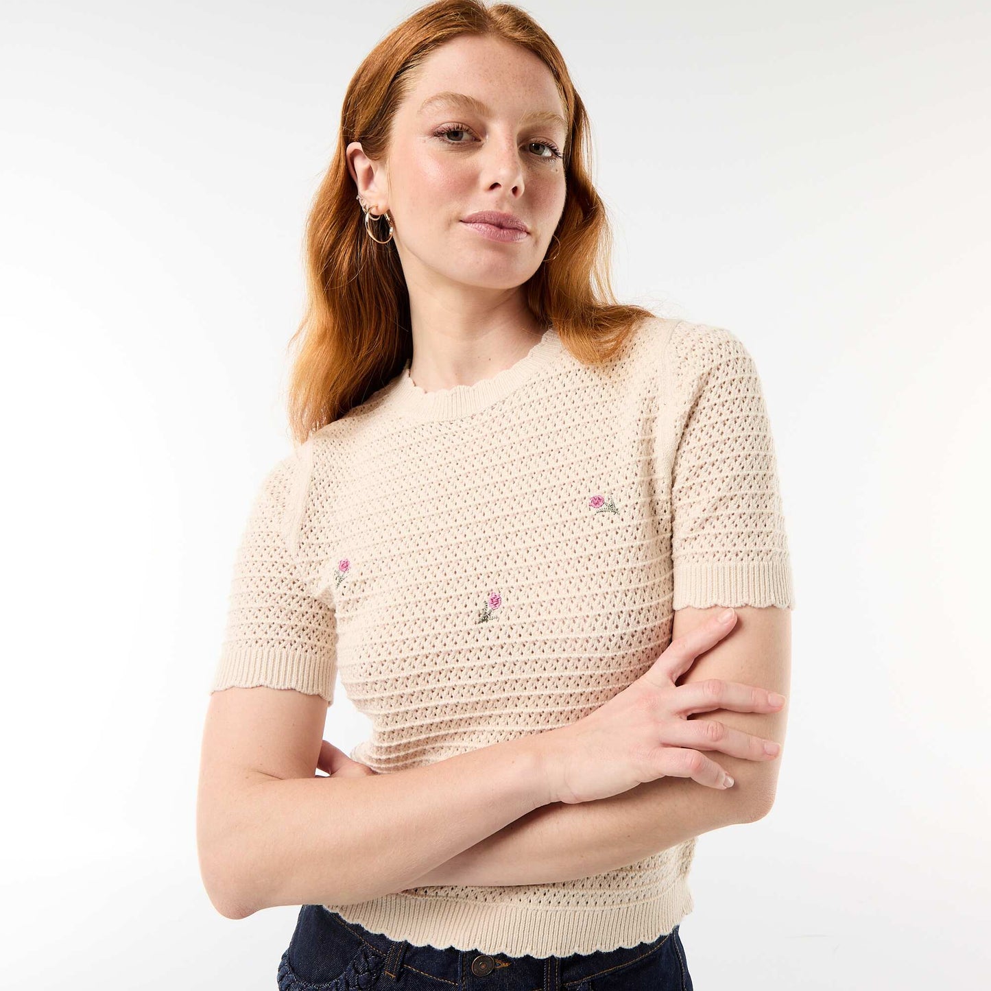 Pull manches courtes à fleurs brodées BEIGE