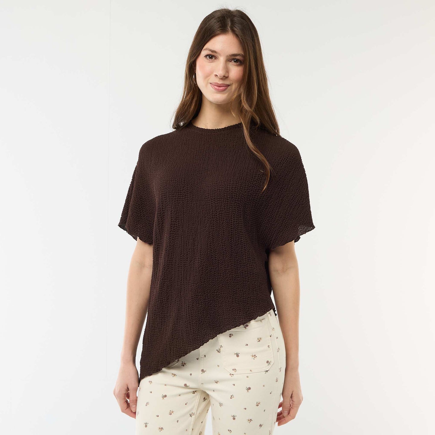 T-shirt en maille à base asymétrique MARRON