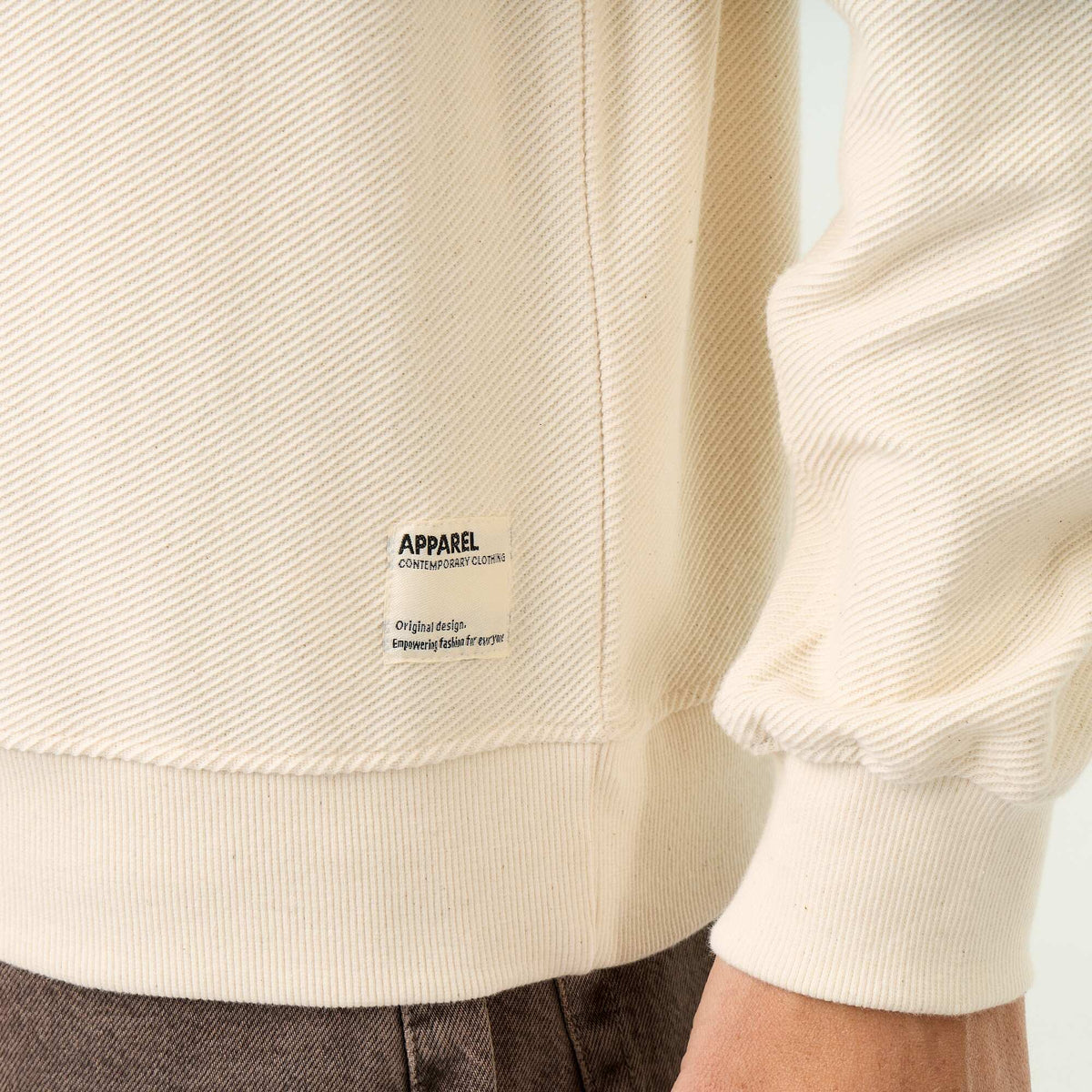 Pull en maille fine jauge côtelée BLANC