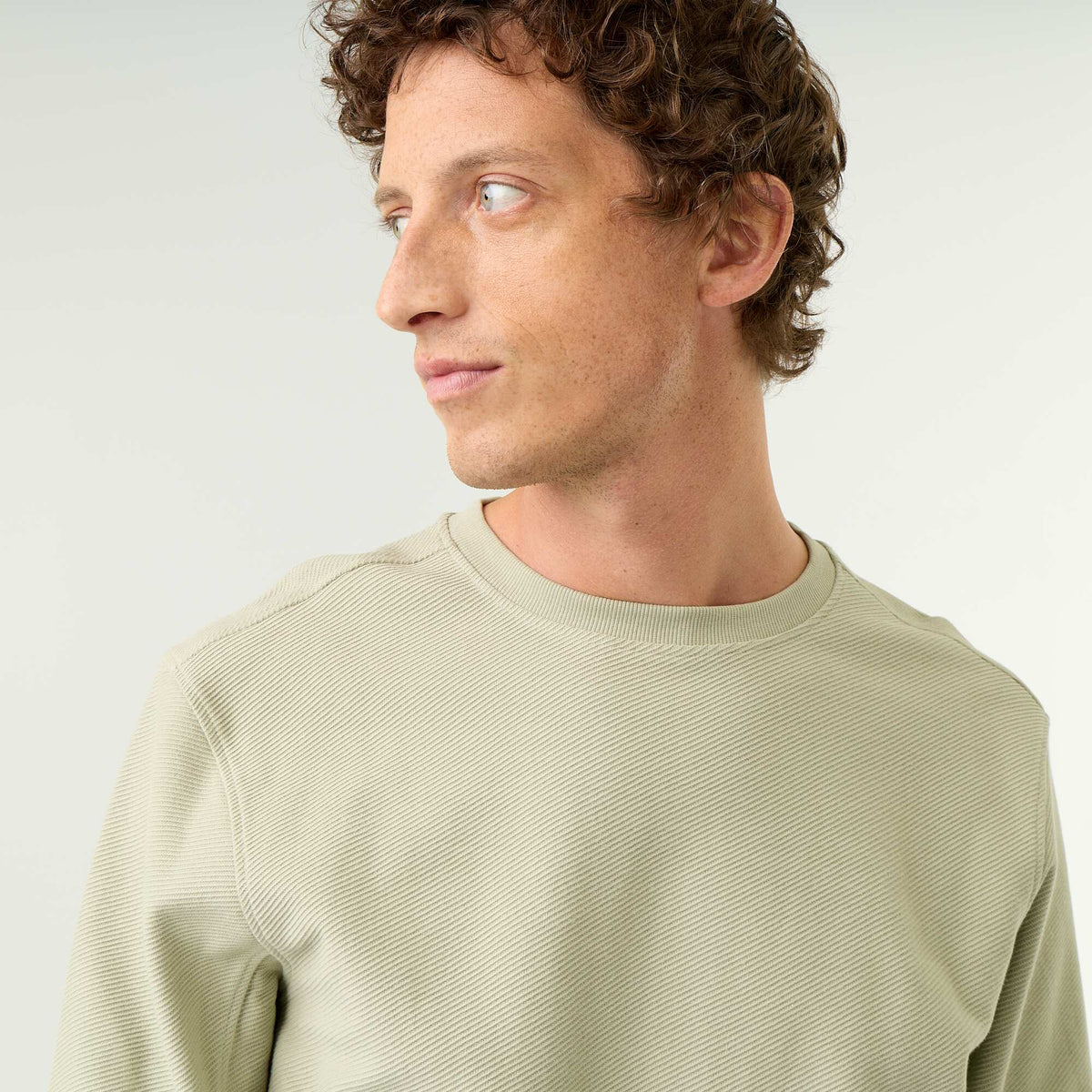 Pull en maille fine jauge côtelée VERT