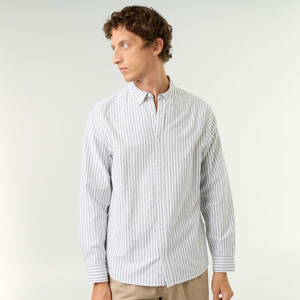 Chemise rayée avec col boutonné VERT