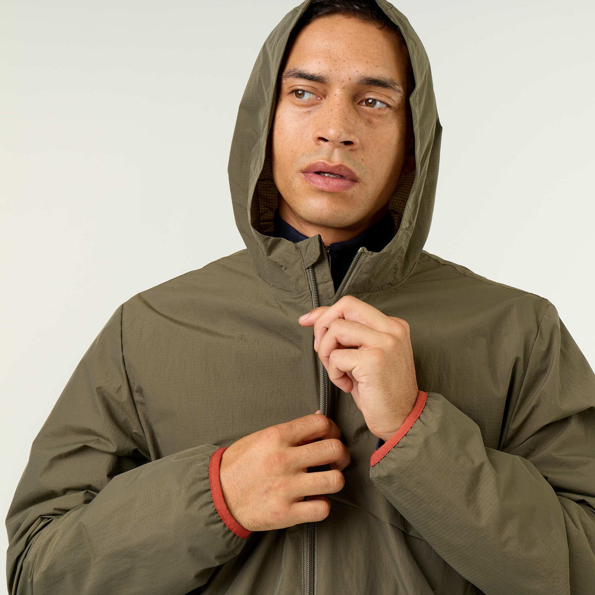 Blouson coupe-vent à capuche déperlant KAKI