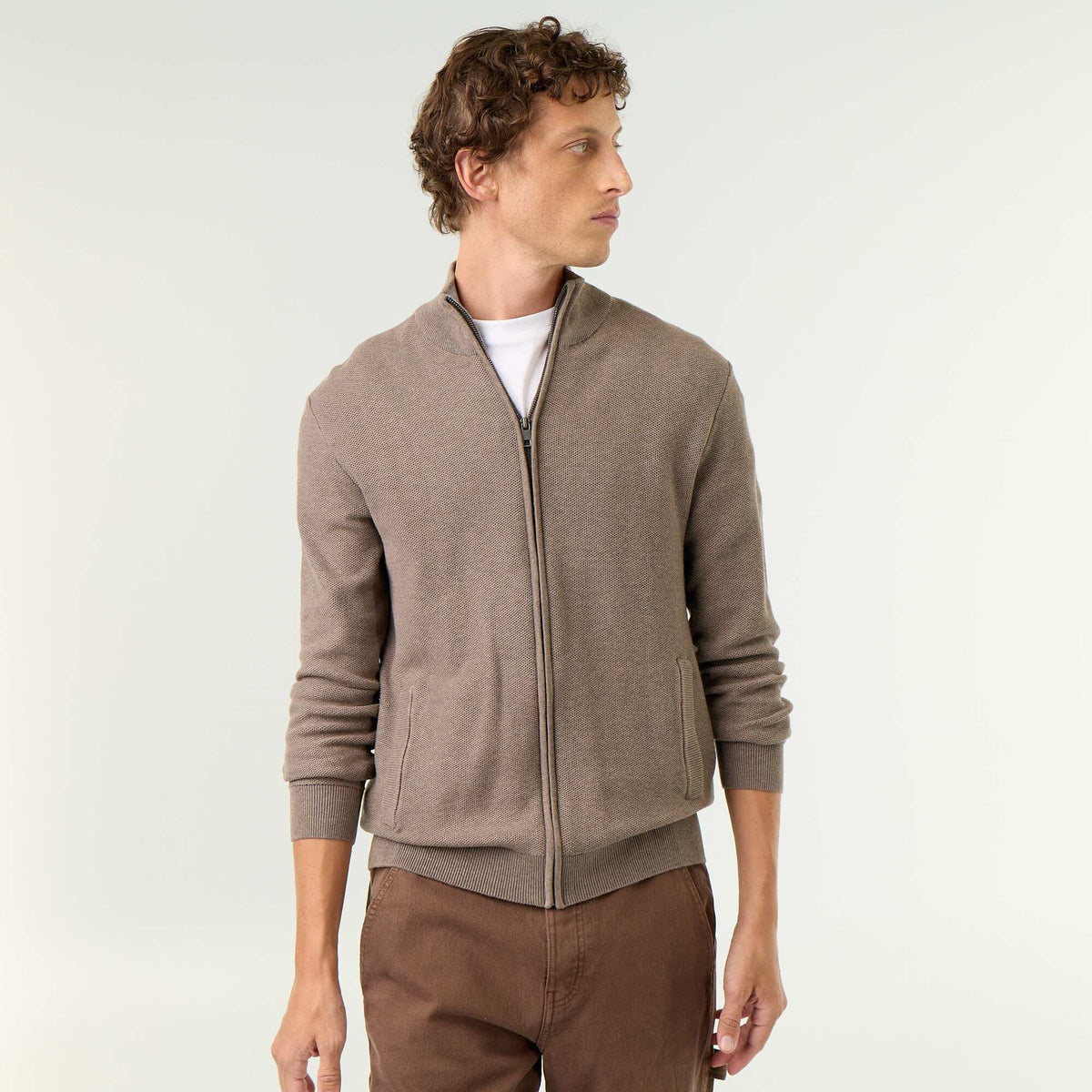 Gilet en maille fine jauge zippé MARRON