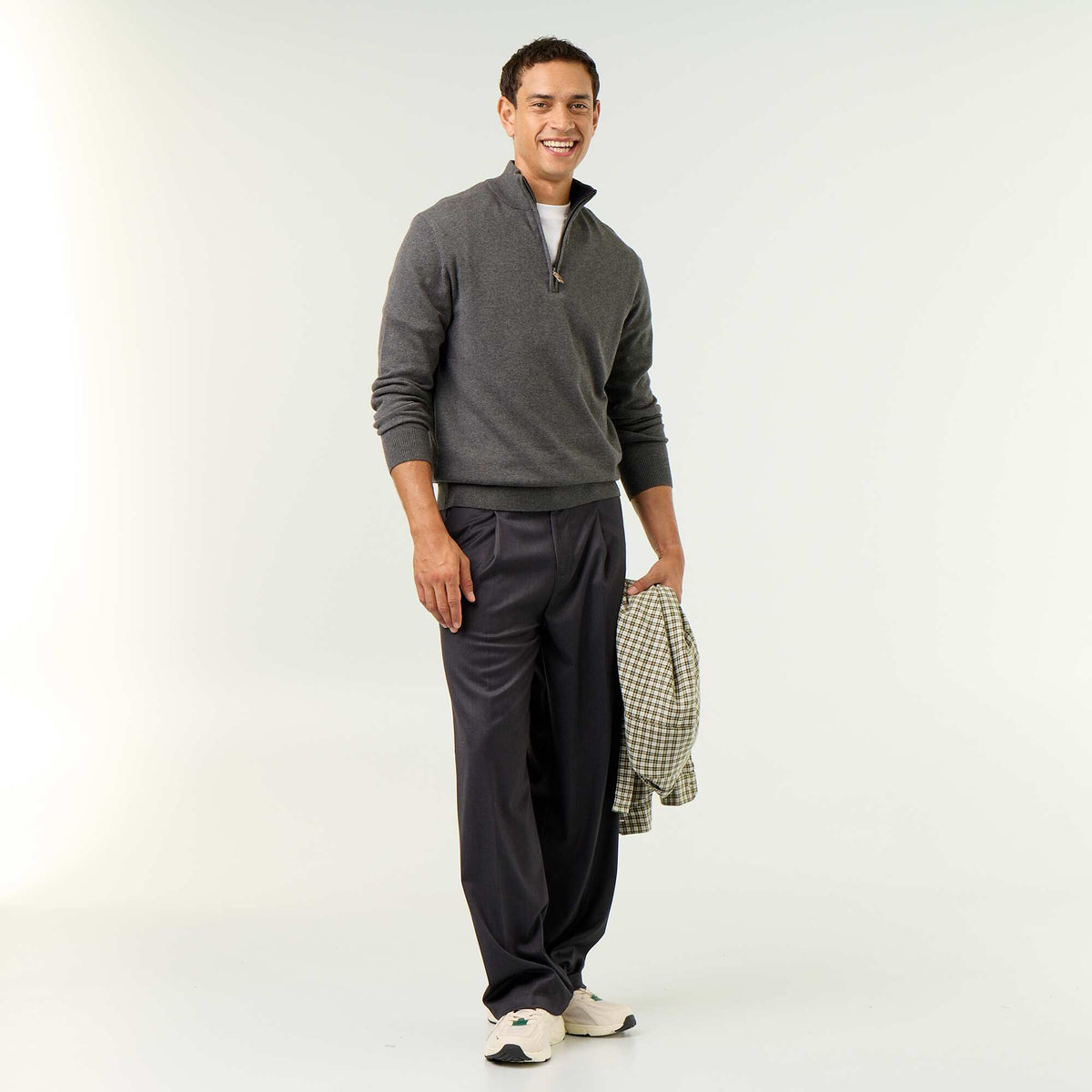 Pull en maille fine jauge avec col camionneur GRIS