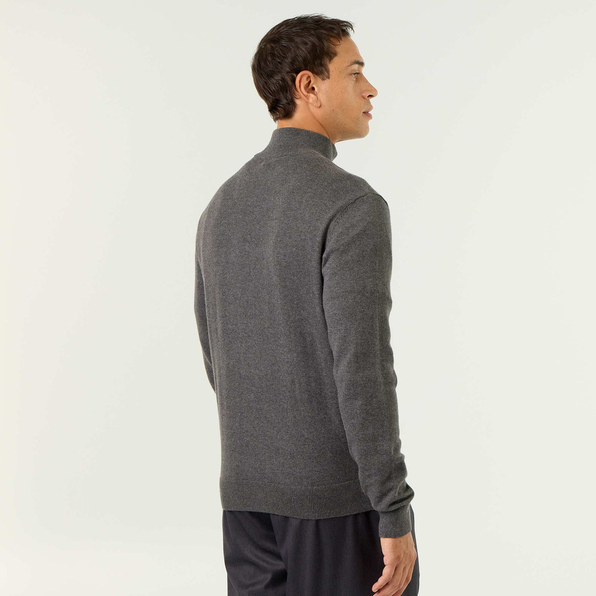 Pull en maille fine jauge avec col camionneur GRIS