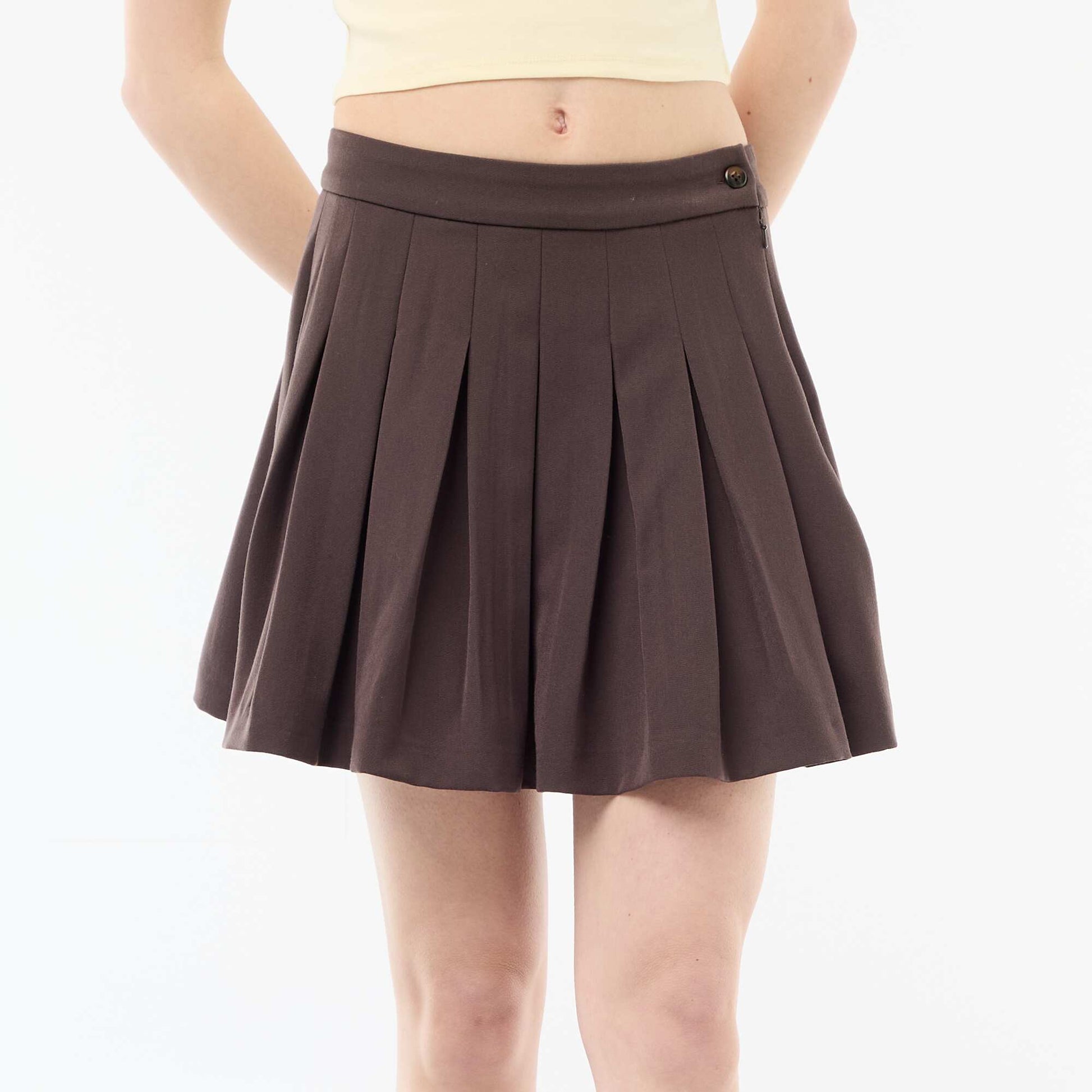 Jupe courte plissée MARRON