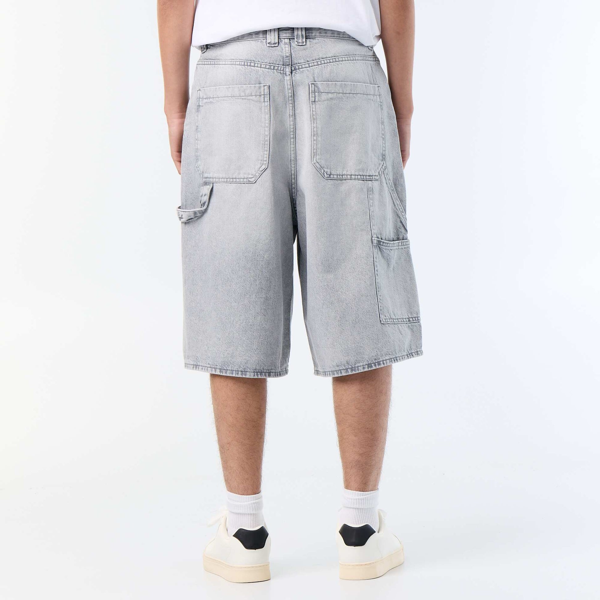 Bermuda en jean style carpenter GRIS