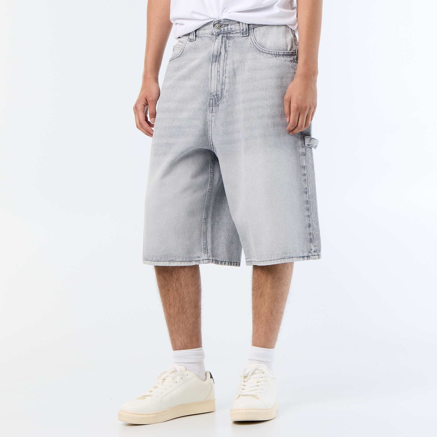 Bermuda en jean style carpenter GRIS
