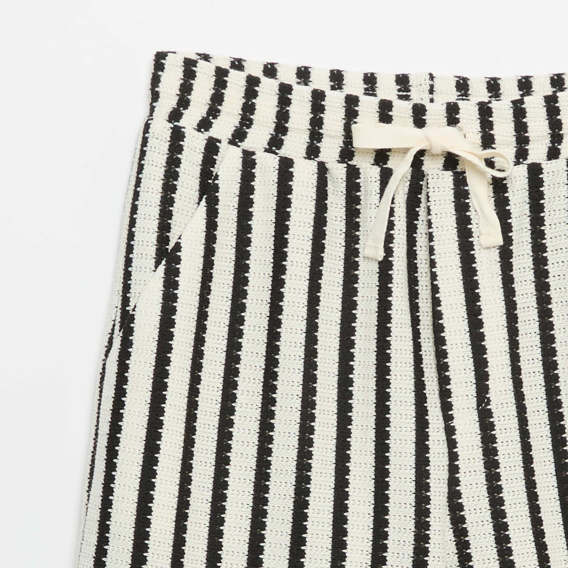 Short en crochet à rayures BLANC