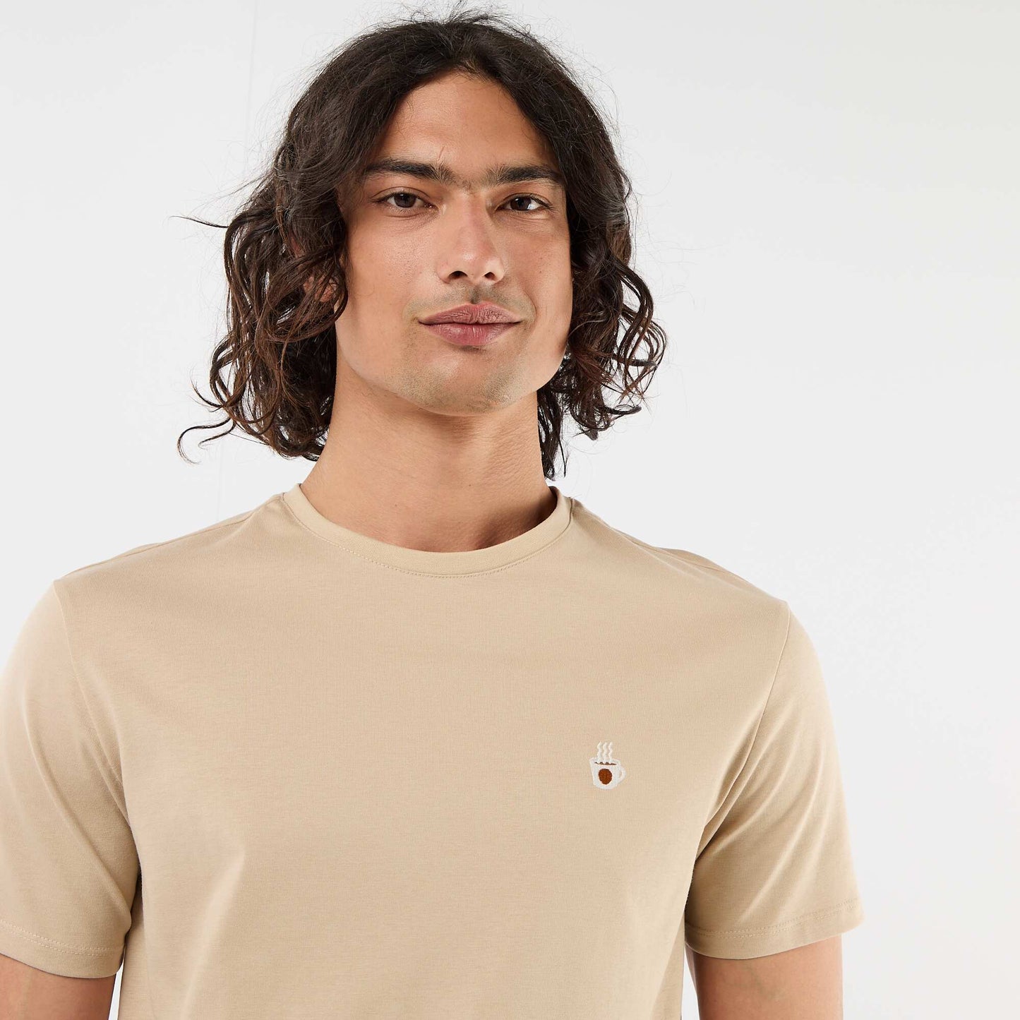 T-shirt uni à manches courtes avec broderie BEIGE