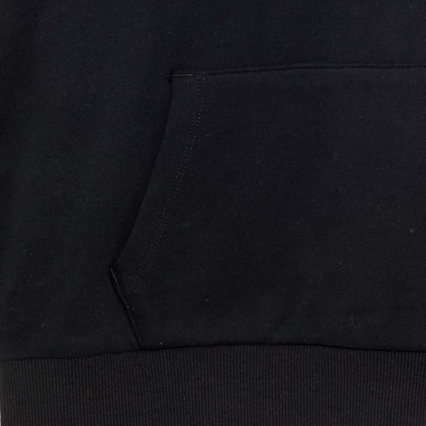 Sweat à capuche avec poche kangourou NOIR