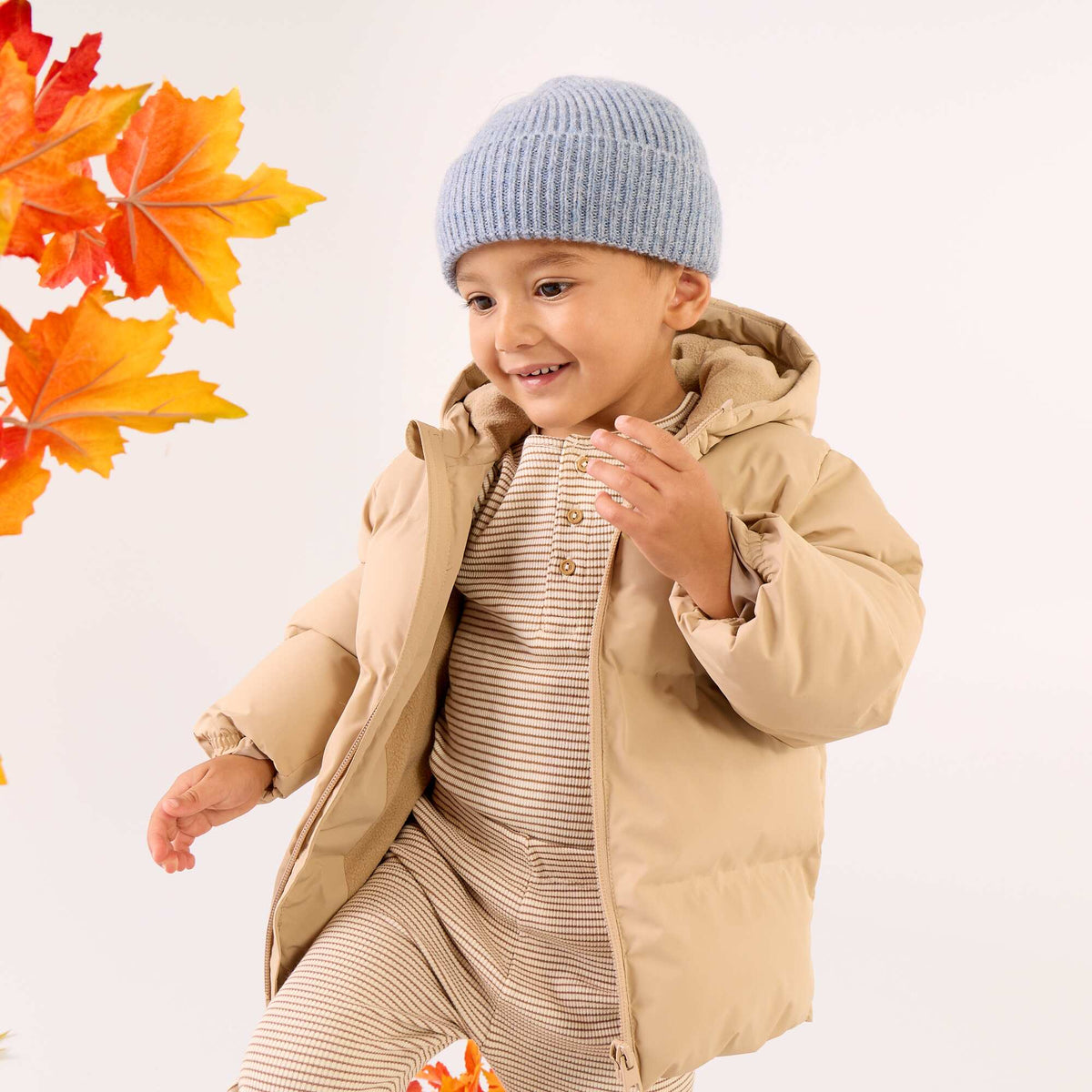 Doudoune matelassée à capuche BEIGE