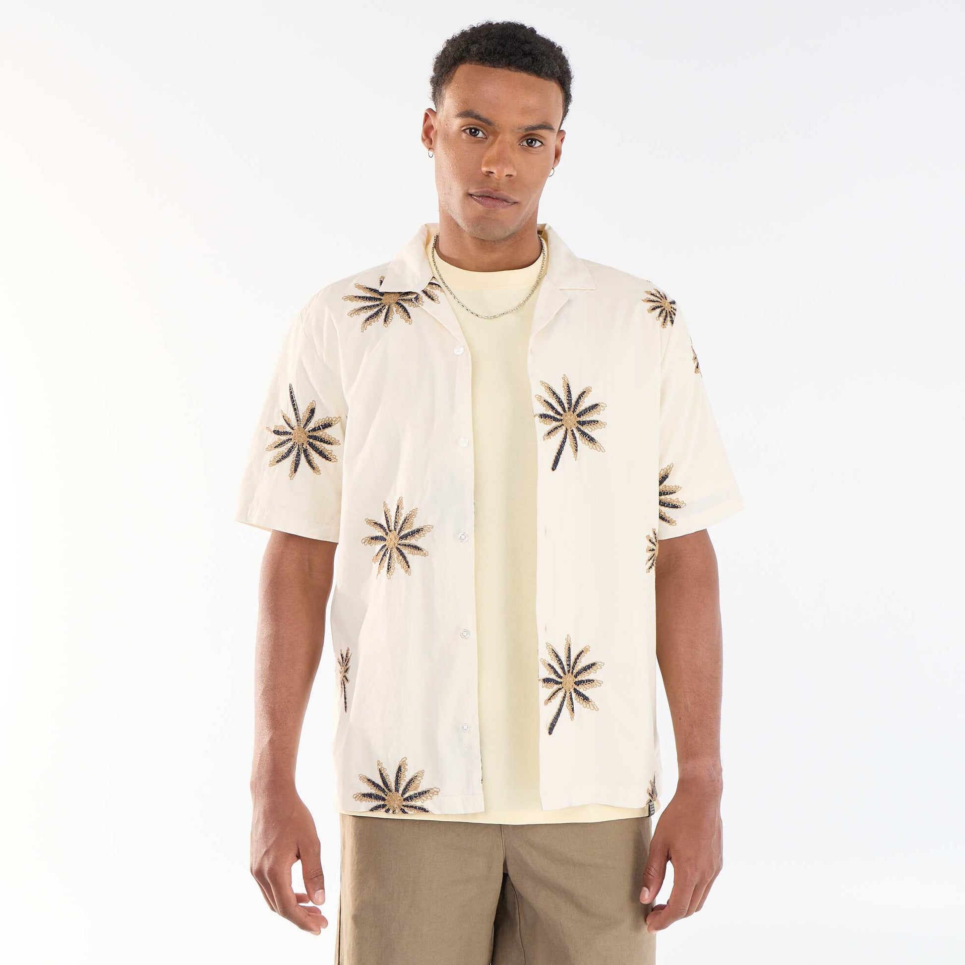Chemise manches courtes à motif brodé BEIGE