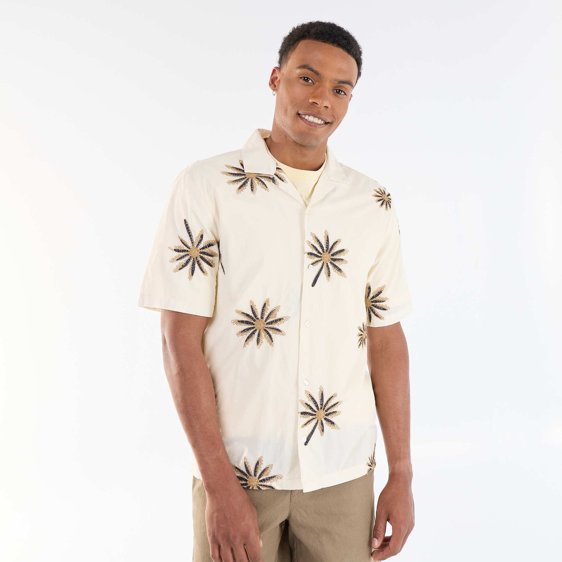 Chemise manches courtes à motif brodé BEIGE