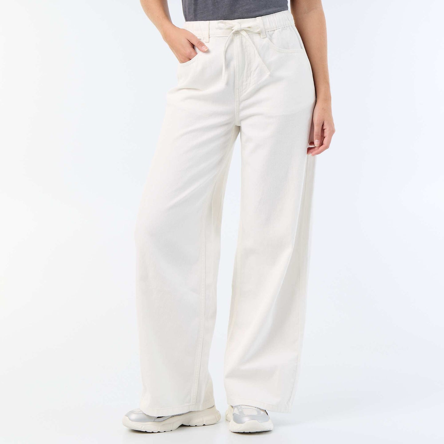 Jean wide leg / coupe large avec ceinture à nouer BEIGE