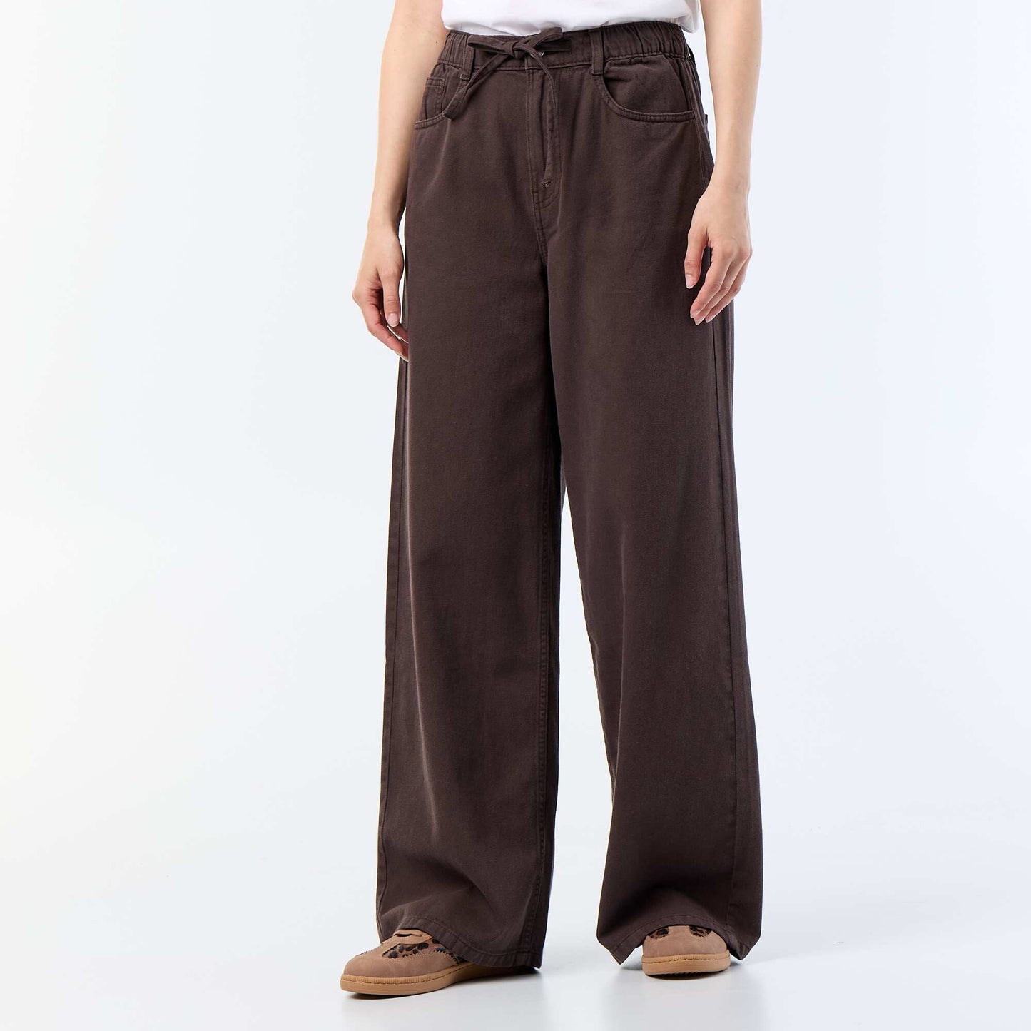 Jean wide leg / coupe large avec ceinture à nouer MARRON