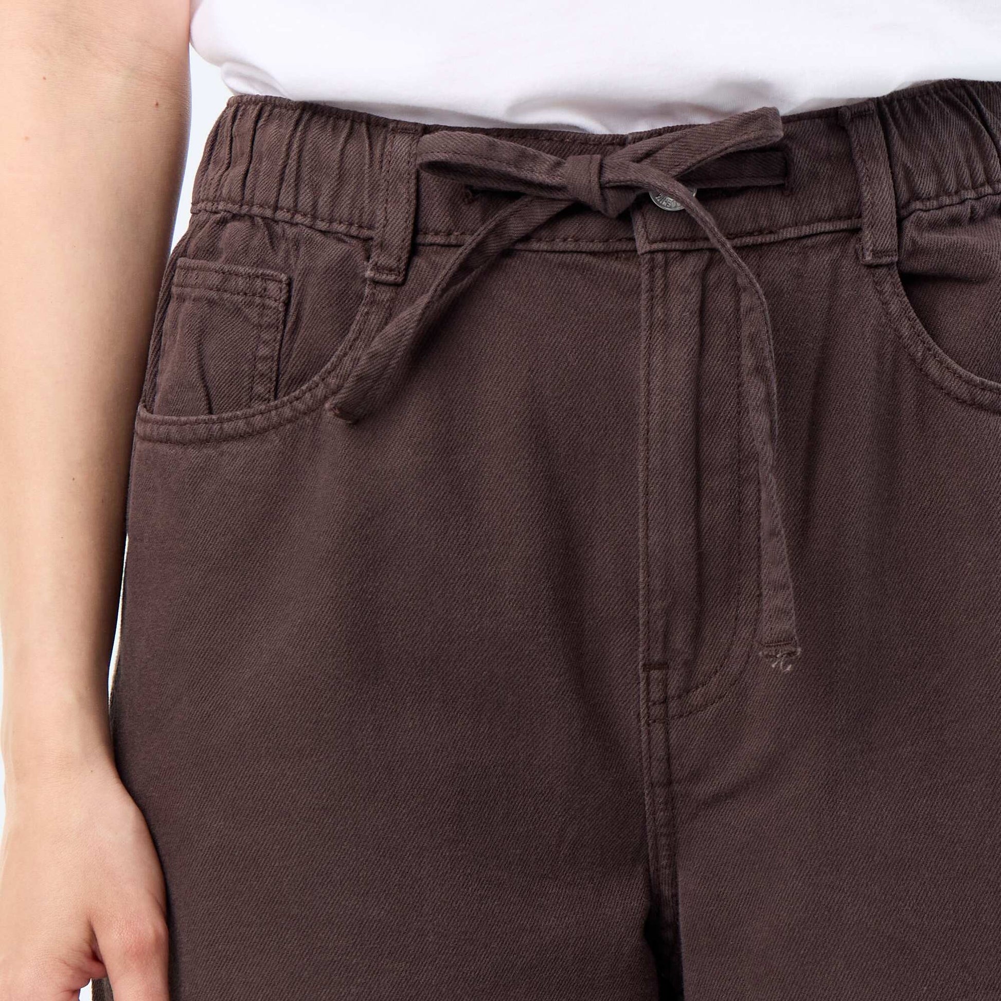 Jean wide leg / coupe large avec ceinture à nouer MARRON