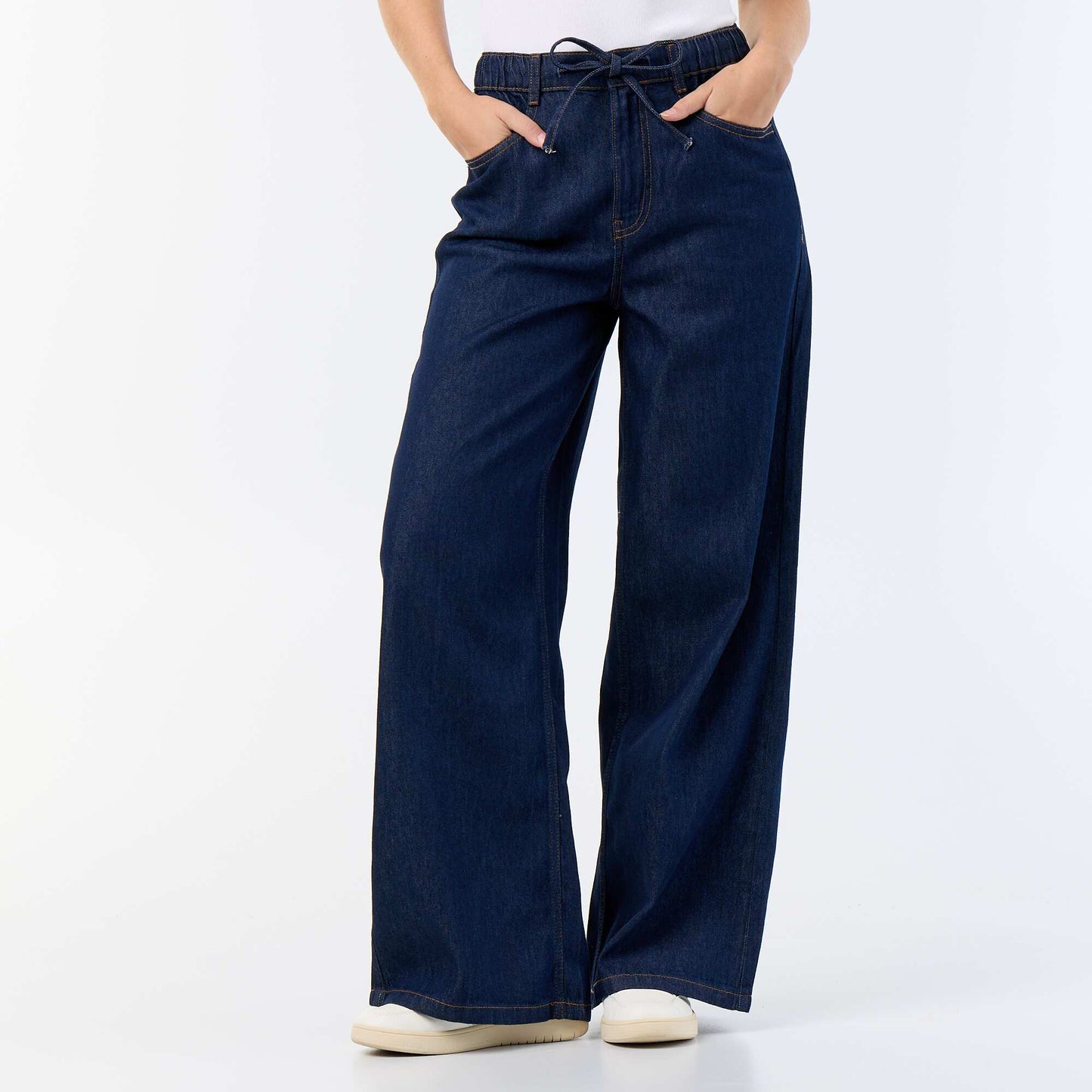 Jean wide leg / coupe large avec ceinture à nouer BLEU