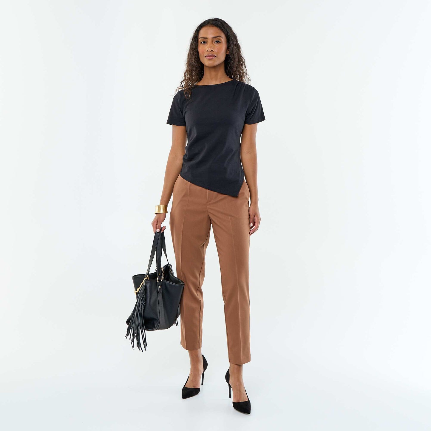 T-shirt manches courtes asymétrique NOIR