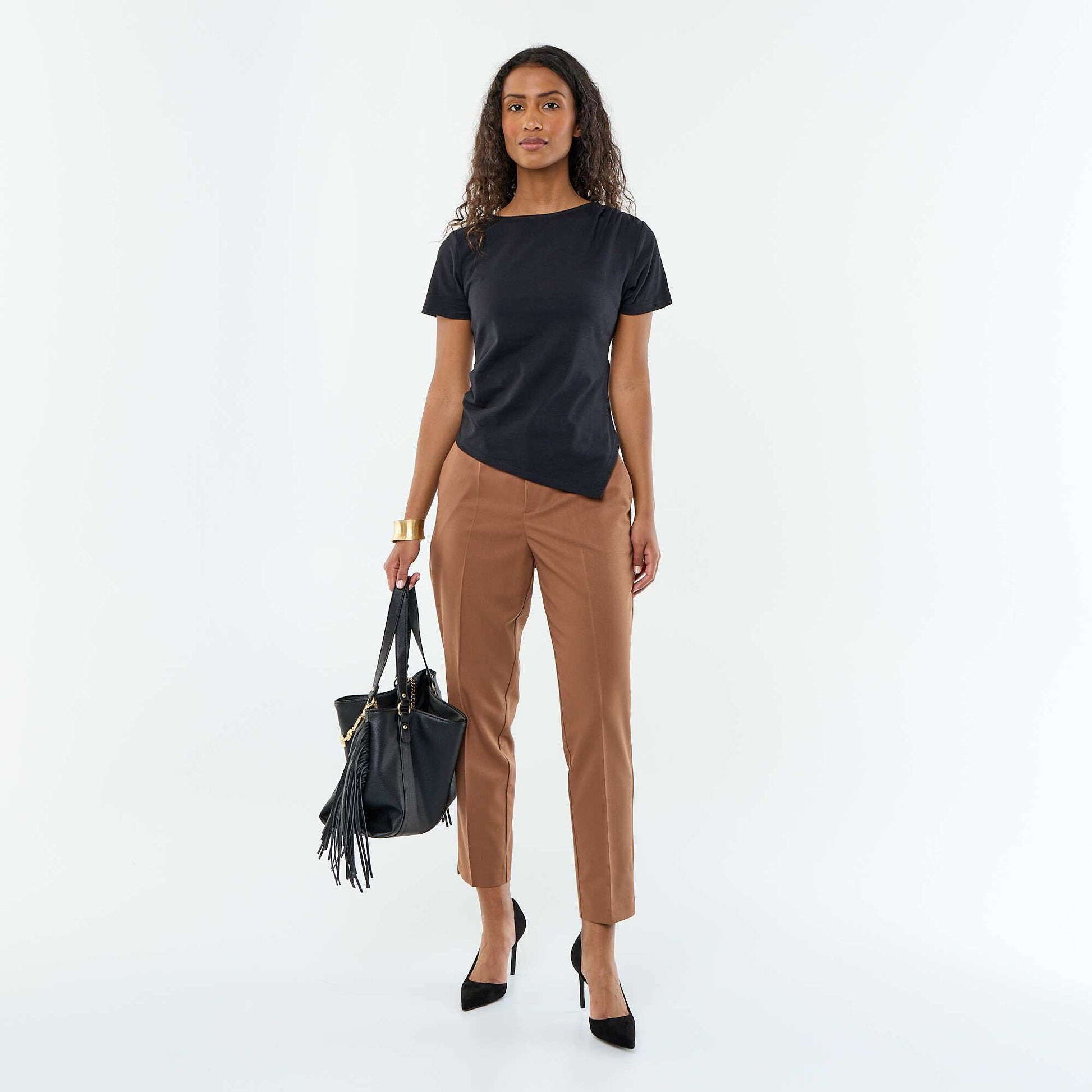 T-shirt manches courtes asymétrique NOIR