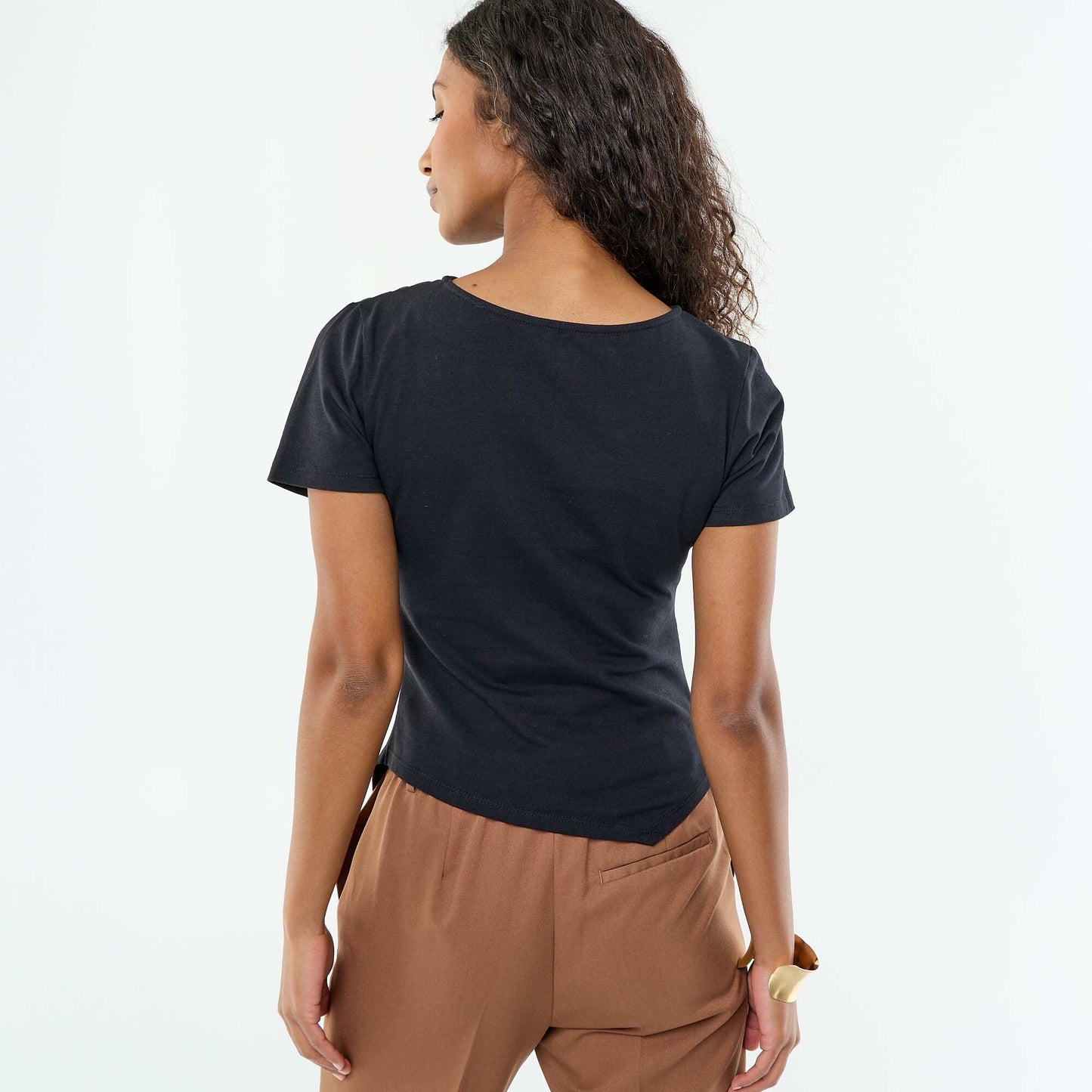 T-shirt manches courtes asymétrique NOIR