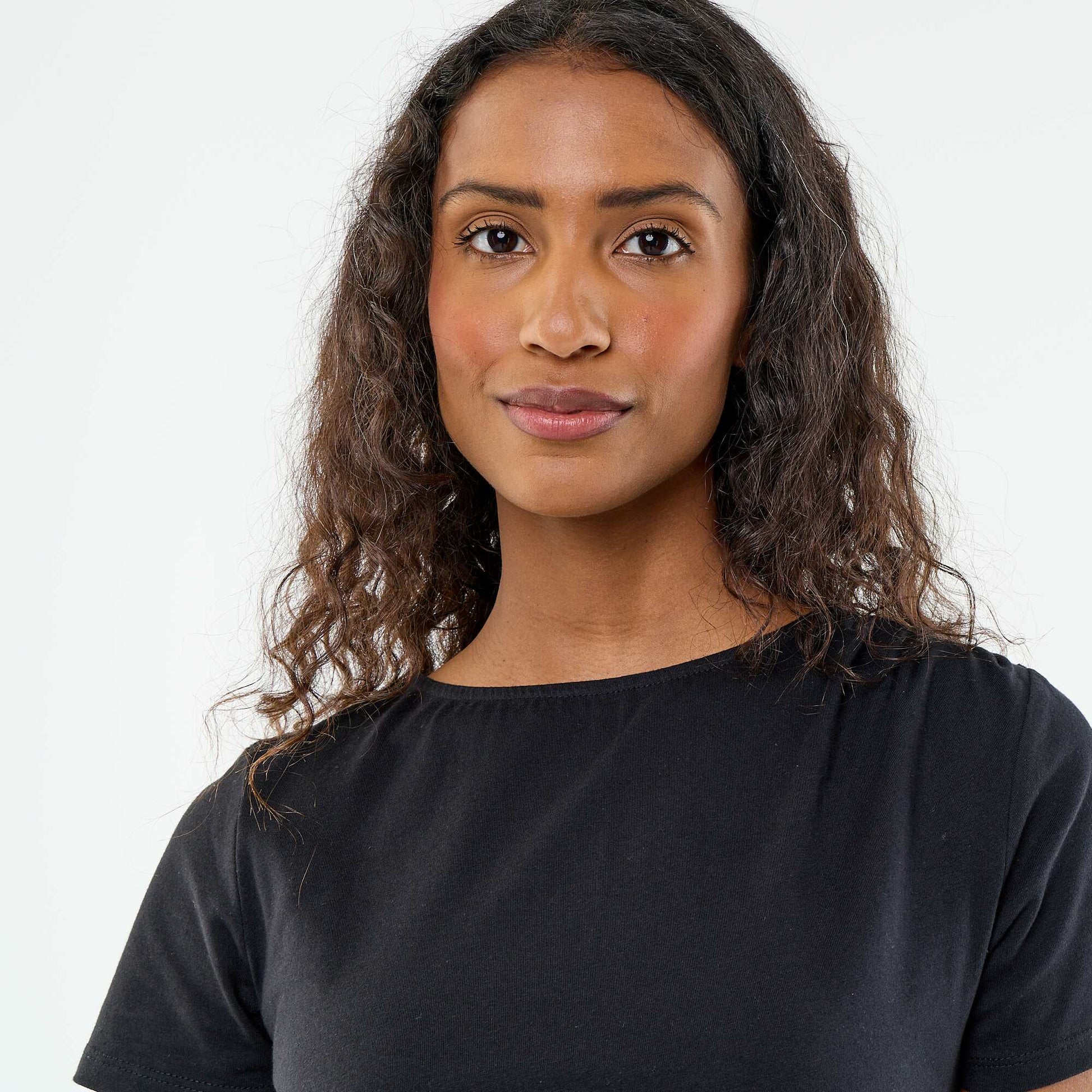 T-shirt manches courtes asymétrique NOIR