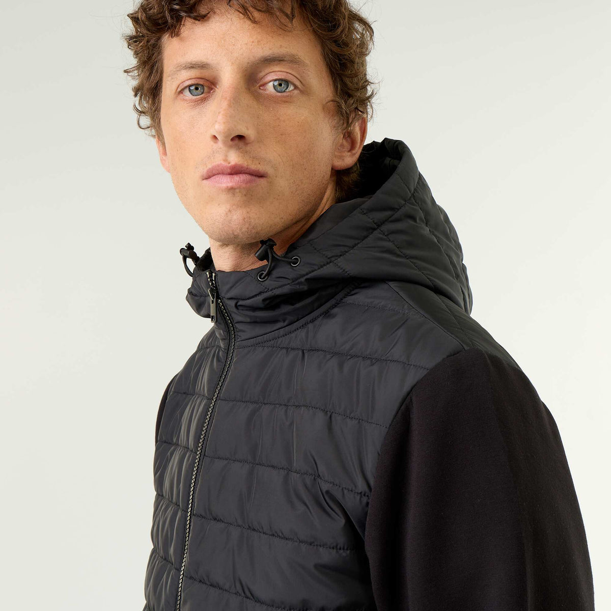 Blouson à capuche zippé bi-matière NOIR