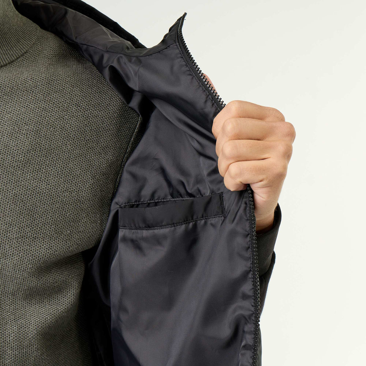 Blouson à capuche zippé bi-matière NOIR