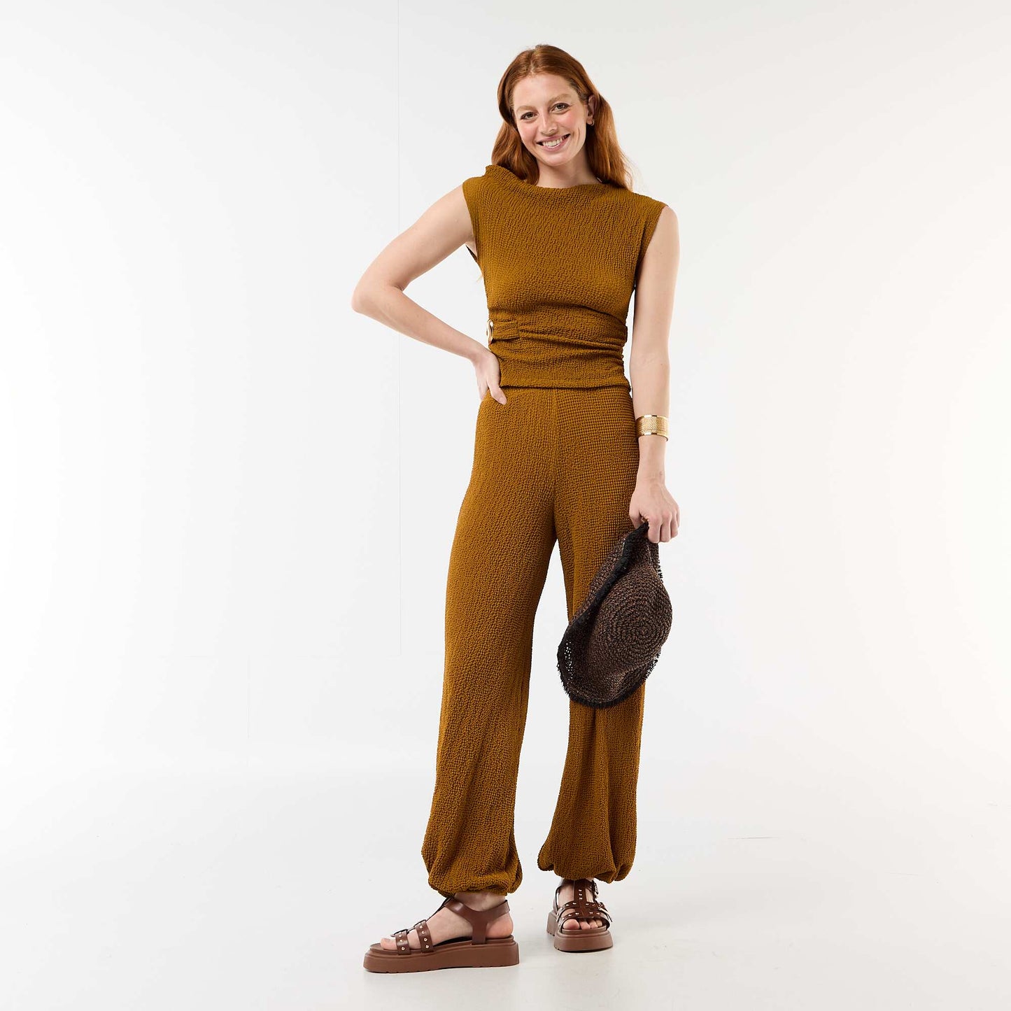 Top stretch uni asymétrique sans manches MARRON
