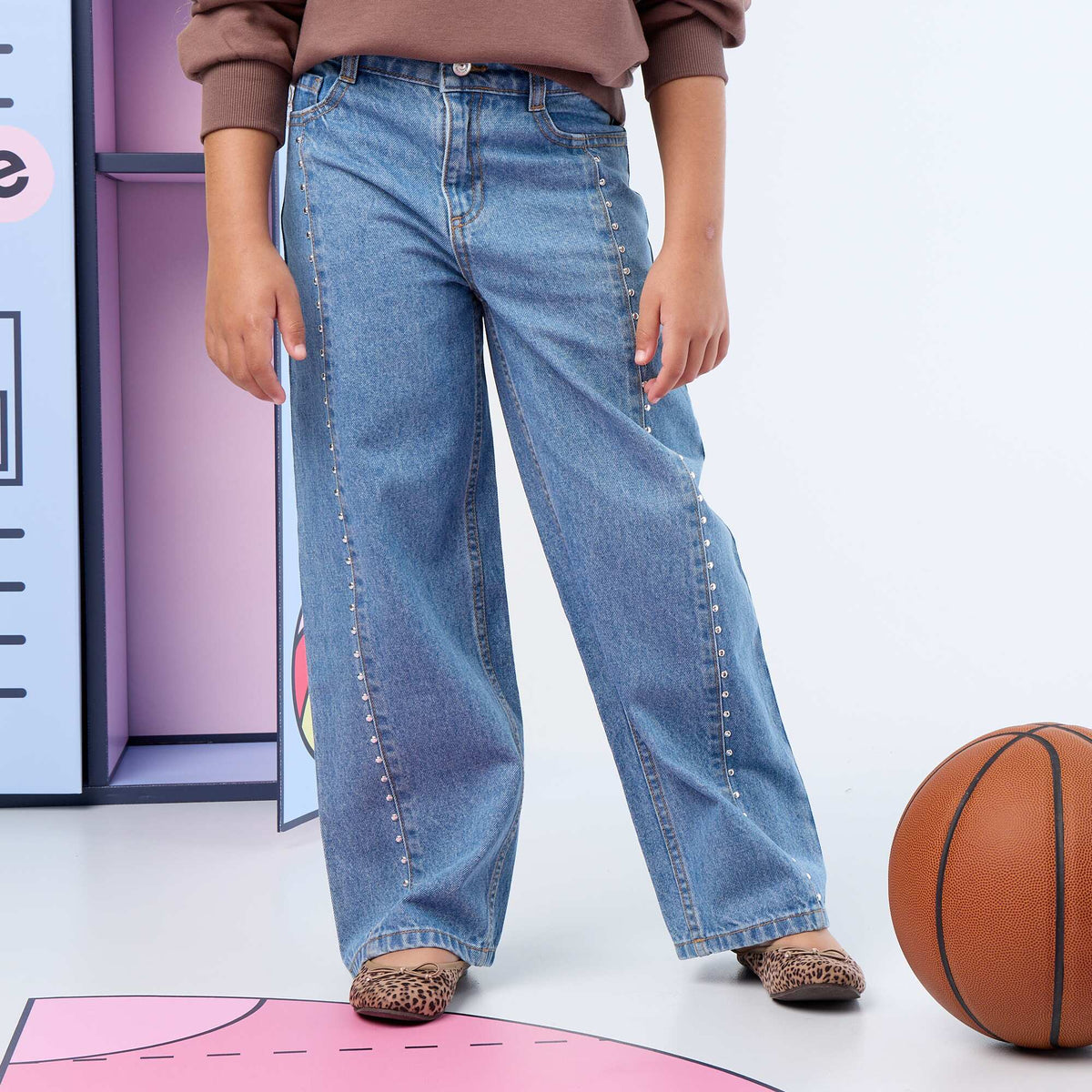 Pantalon wide leg fit / coupe large avec clous fantaisies BLEU