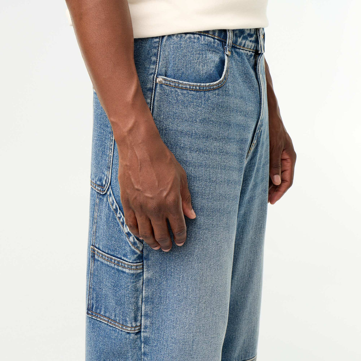 Jean coupe large / Loose fit à 5 poches BLEU