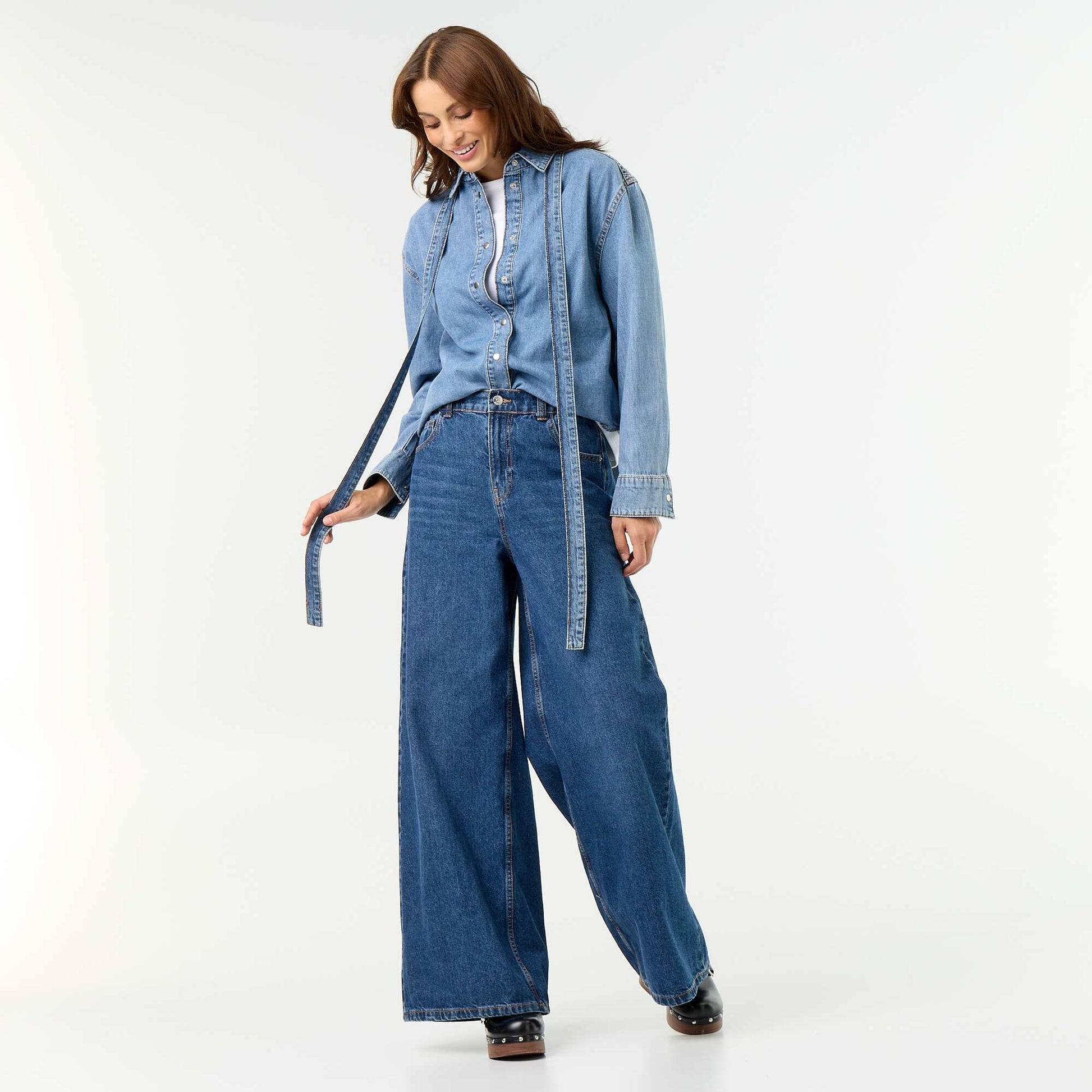 Chemise en denim avec col lavallière BLEU