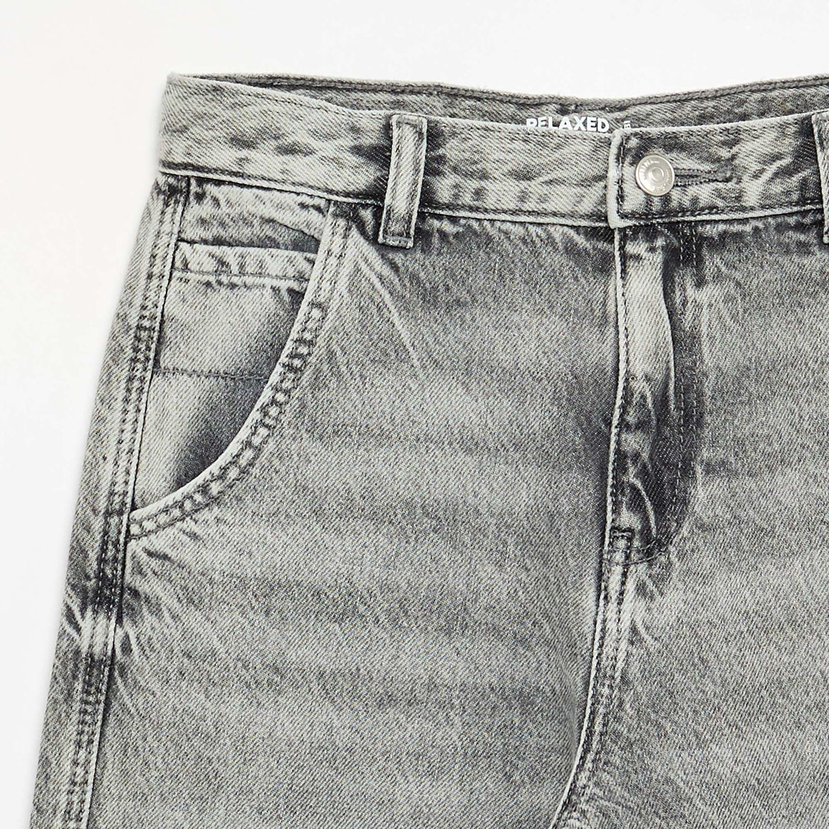 Denim coupe droite à 5 poches GRIS