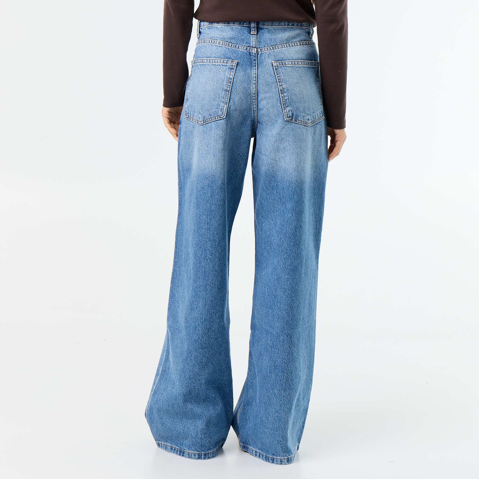 Jean barrel avec patte de boutonnage décalée BLEU