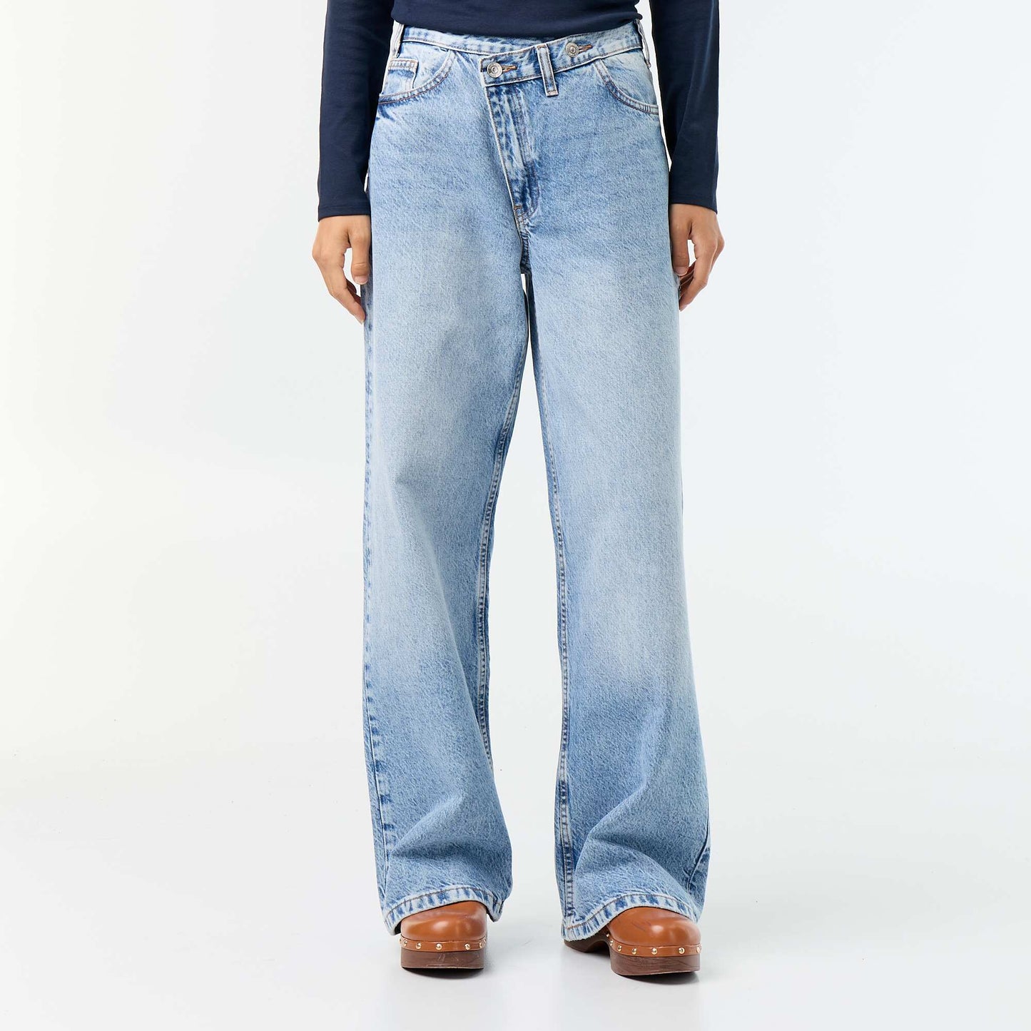 Jean barrel avec patte de boutonnage décalée BLEU