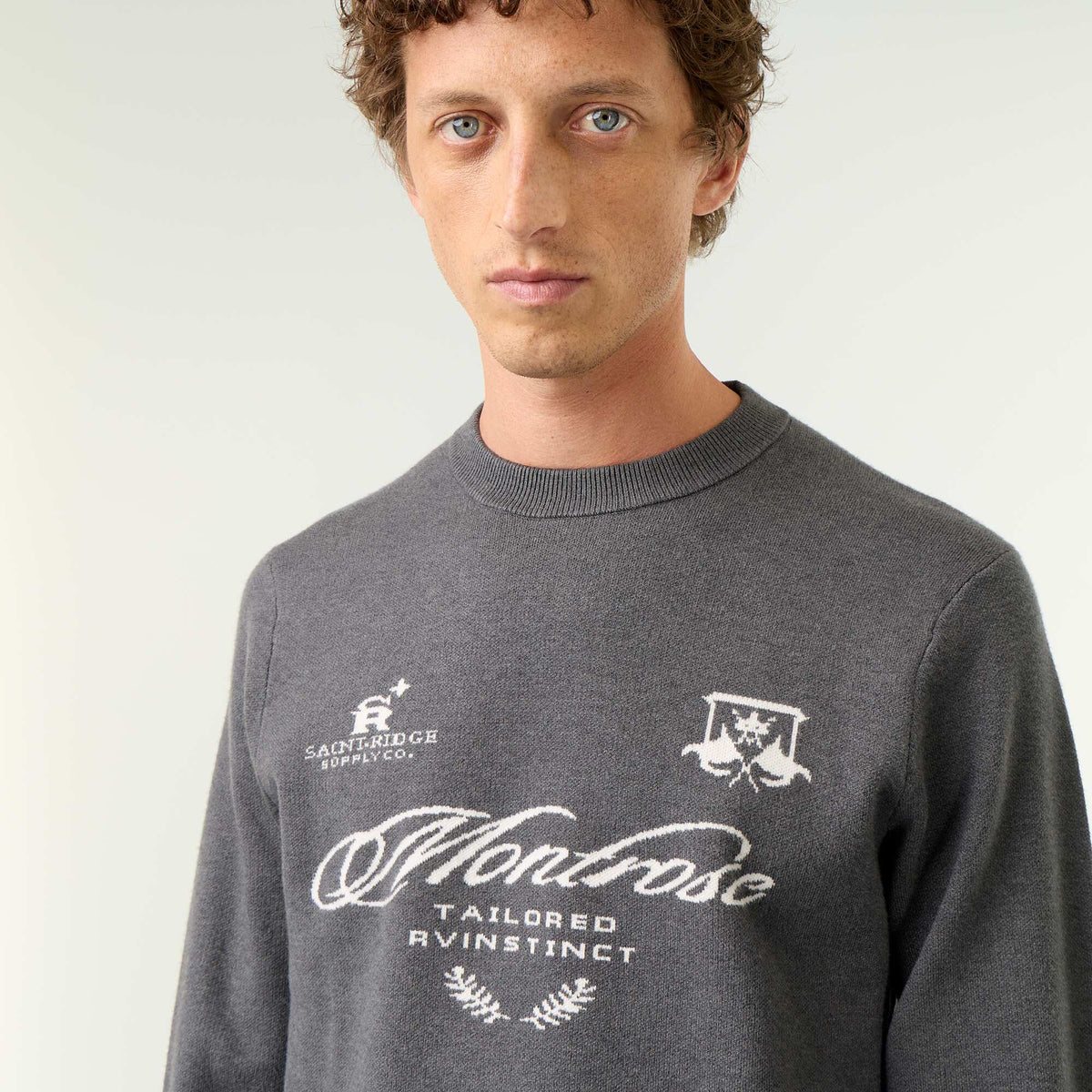 Pull en maille grosse jauge à col rond GRIS