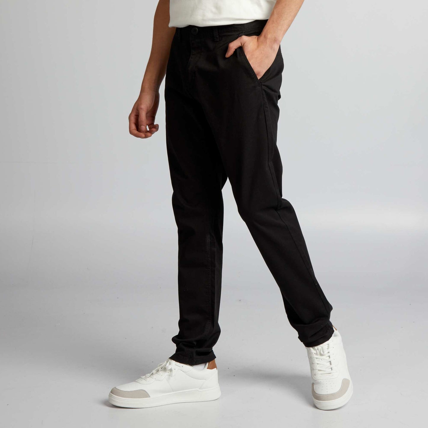 Pantalon chino uni noir