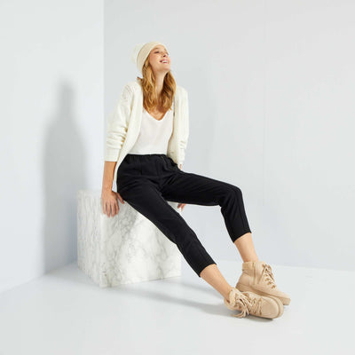 Top fines bretelles blanc